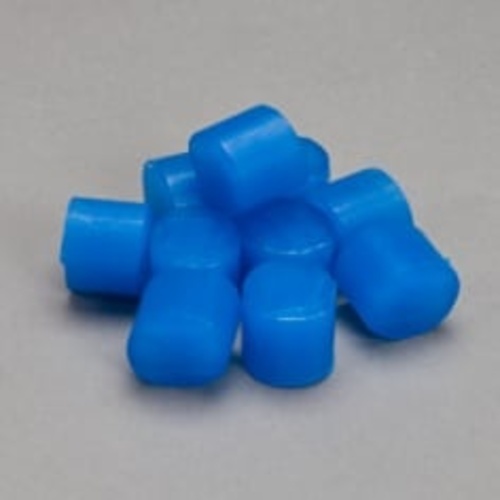 3M Sprayable Hot Melt Adhesive 6111HT Blue Chips 0.75″ × 0.75″ Chips 22 lb/case