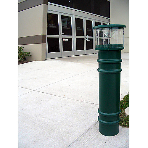 GREEN BOLLARD LIGHT 57″